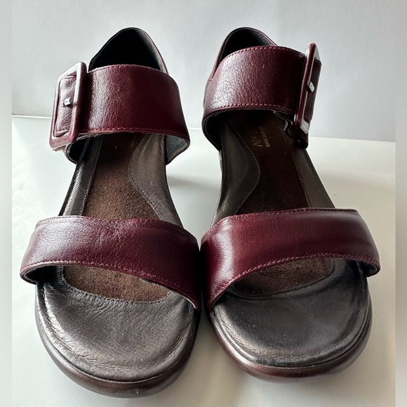 NAOT  Women’s Red Leather Open Toe Shoes Size 6 or 36 - Picture 2 of 7